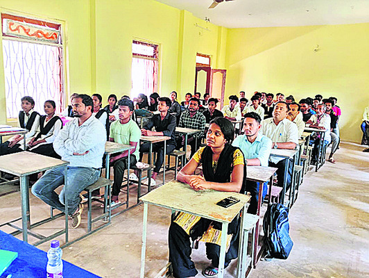 మహిళా చట్టాలపై అవగాహన 1