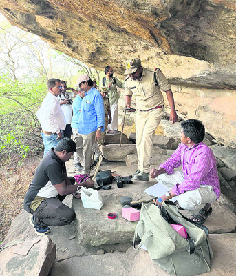 గుట్టల్లో సర్వే 1