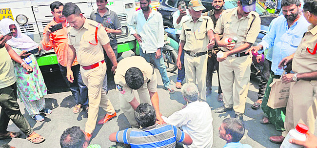 ఆత్మహత్యలే శరణ్యం! 1
