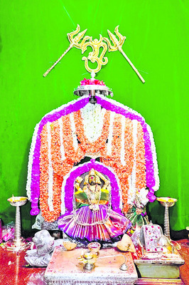 పుష్పాలంకరణలో పైడితల్లి3