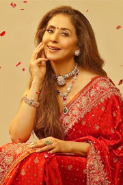Urmila Matondkar Wishes On Occasion OF Akshaya Tritiya Photos9