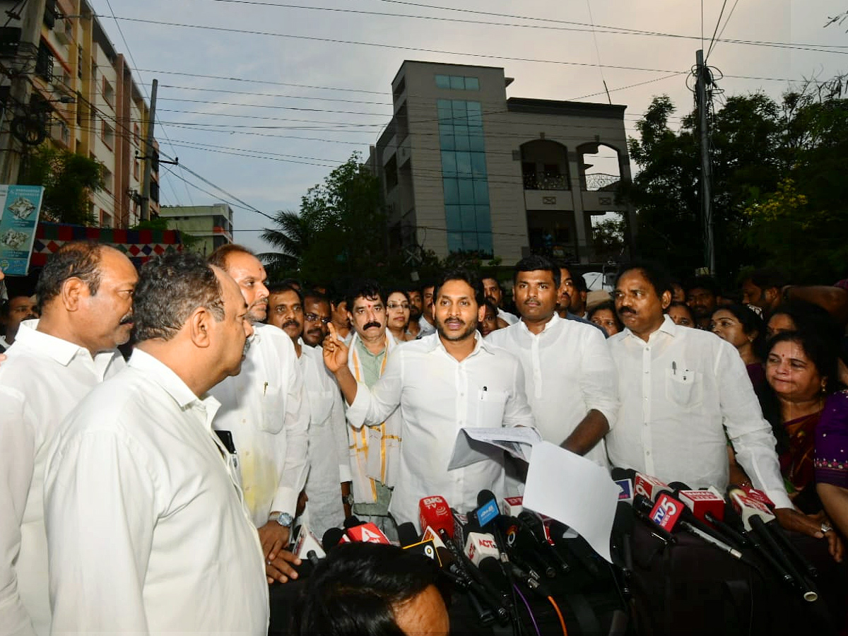 YS Jagan Visits Simhachalam Tragedy Victims Families Photos17