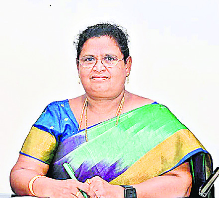 వడదెబ్బతో వ్యక్తి మృతి
2