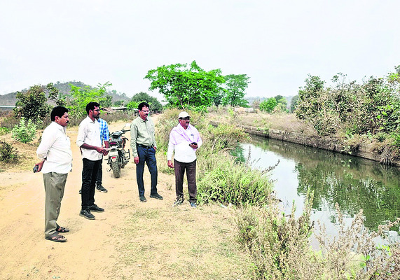 దార్శనికుడు  మాజీ ప్రధాని వాజ్‌పేయి2