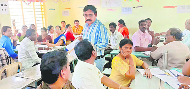 కొనుగోళ్లు లేక డీలా 5