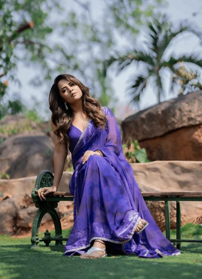 Actress Anasuya Bharadwaj Mesmerizing Photos In Blue Saree7