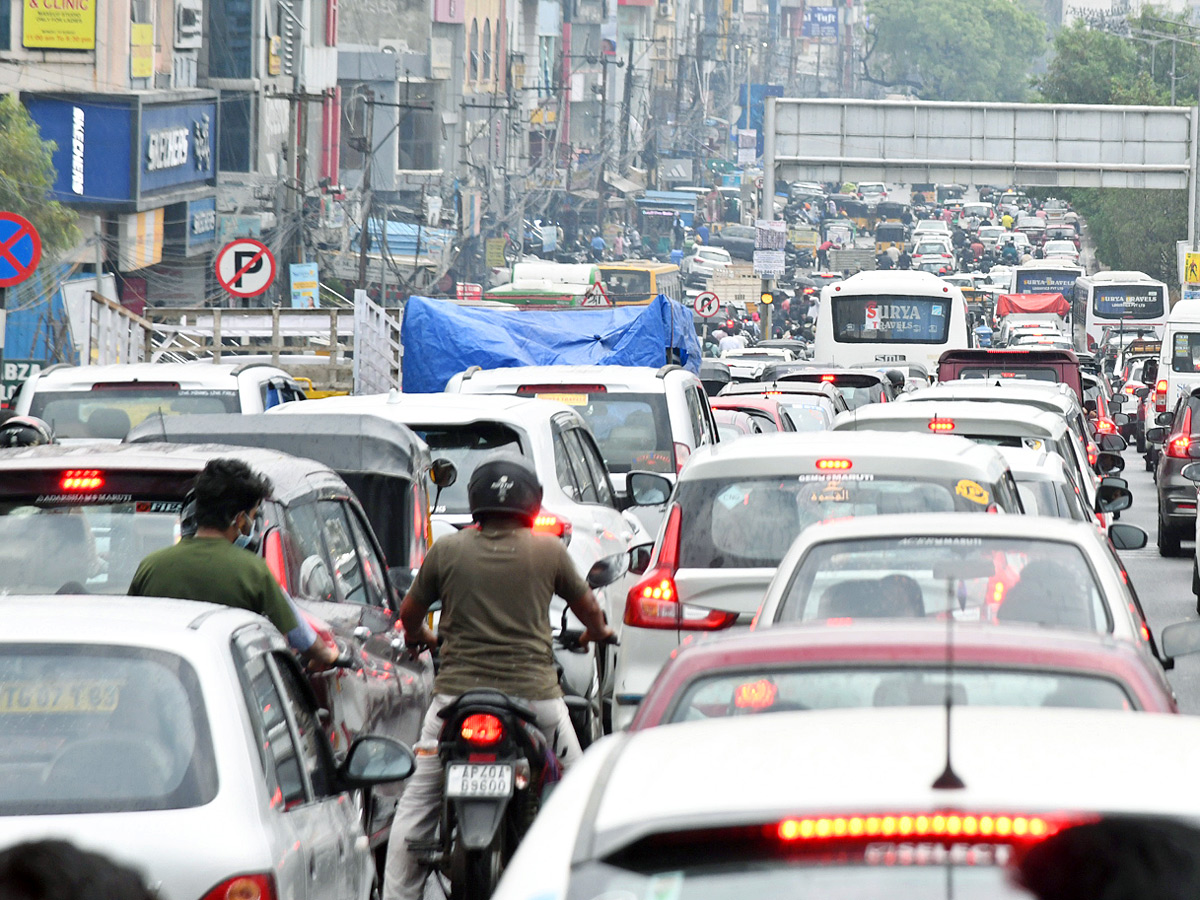 Heavy Rain Lashes in Hyderabad Photos4