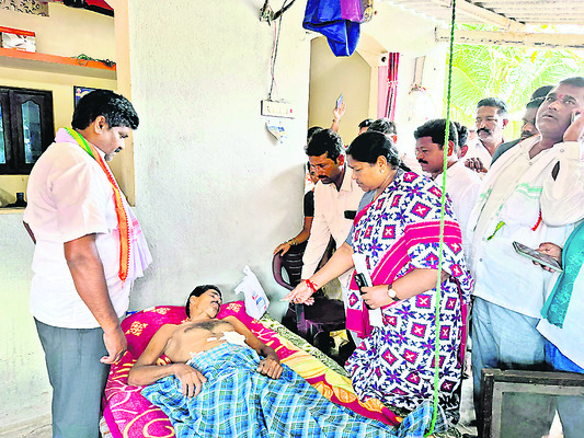 ప్రభుత్వవైద్యంపై నమ్మకం కలిగించాలి2