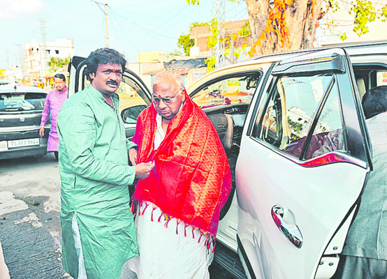 విద్యార్థుల్లో సృజనాత్మకత పెంపొందించాలి 1