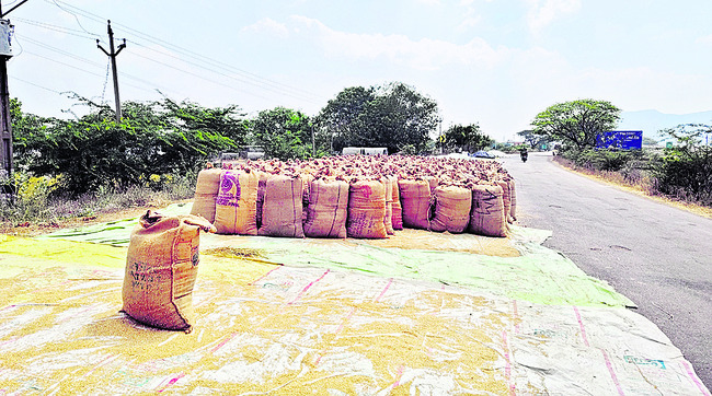 ప్రాధాన్యం ఎక్కడ? 1