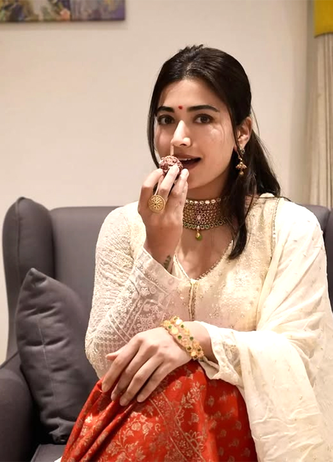 Actress Rashmika Mandanna birthday special photos12