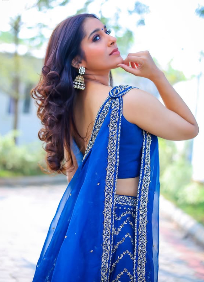 Rashmi Gautam Flawless Beauty Photos6