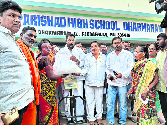 పాలపొరకతో ఊరేగింపు 1