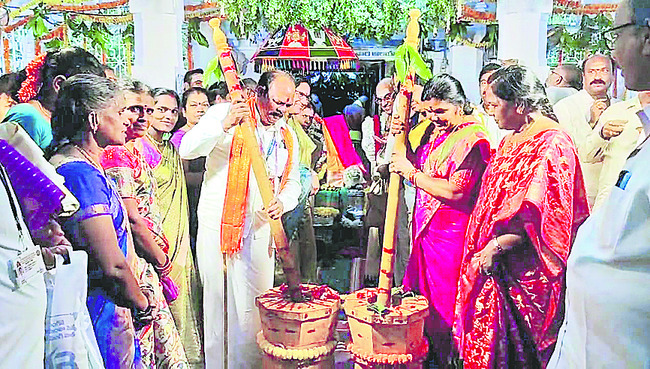 రారండోయ్‌ రాములోరి కల్యాణానికి..1