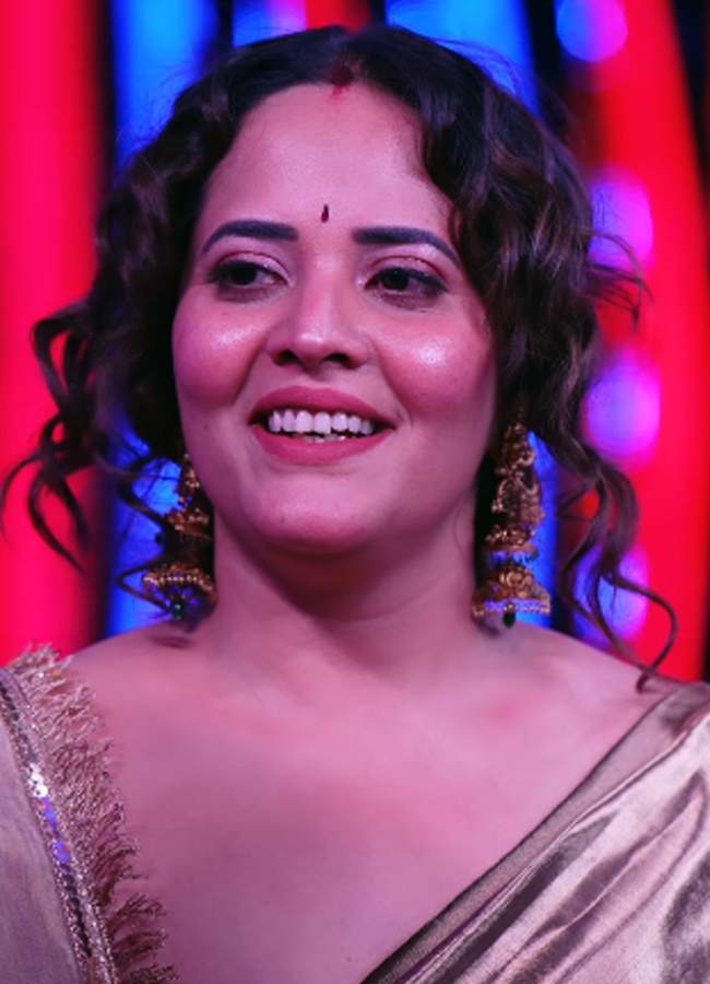 Anasuya bharadwaj festival looks 10