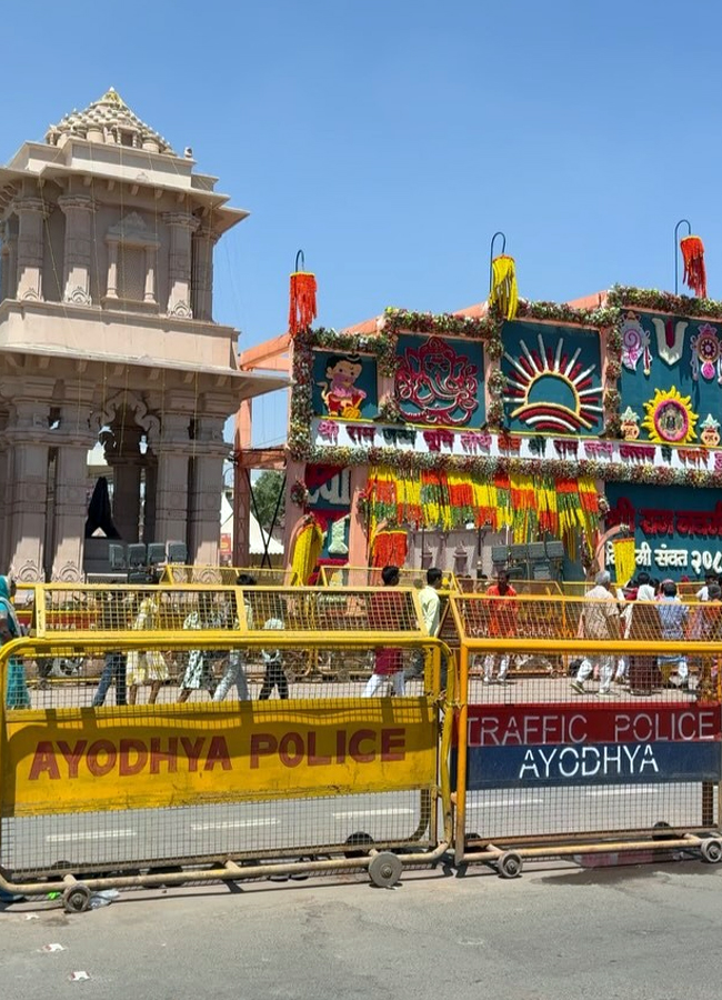 Lasya visited the shrine of Rama in Ayodhya on the festival day9