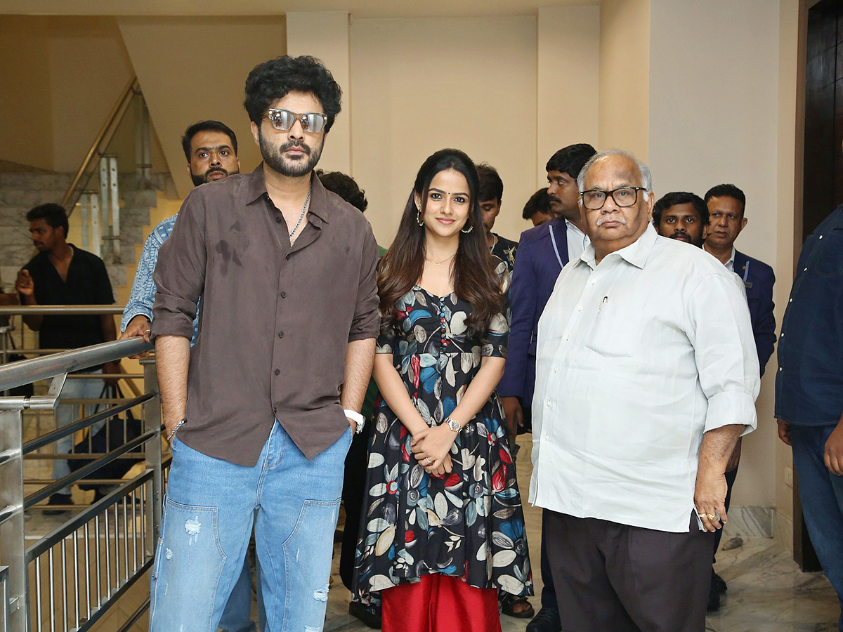 Siddhu Jonnalagadda Jack Movie Promotion in Vijayawada3