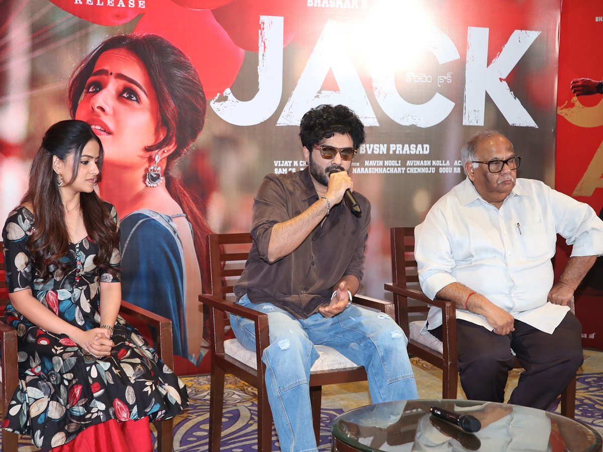 Siddhu Jonnalagadda Jack Movie Promotion in Vijayawada7