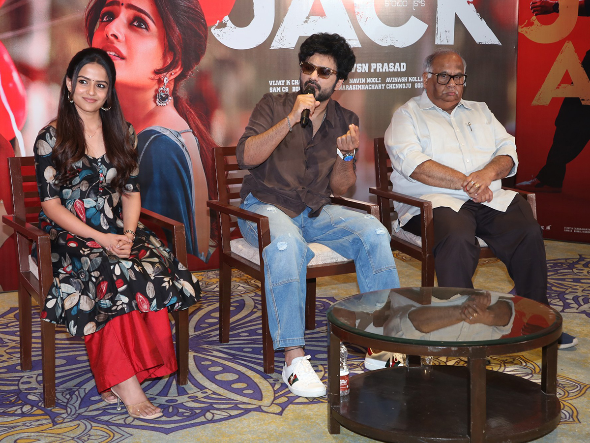 Siddhu Jonnalagadda Jack Movie Promotion in Vijayawada8