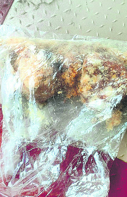 బూజు పట్టి.. తుప్పు కంపుకొట్టి 1