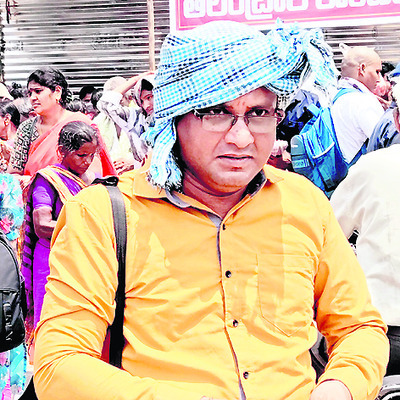 పోటెత్తిన భక్తులు.. వెంటాడిన అసౌకర్యాలు18