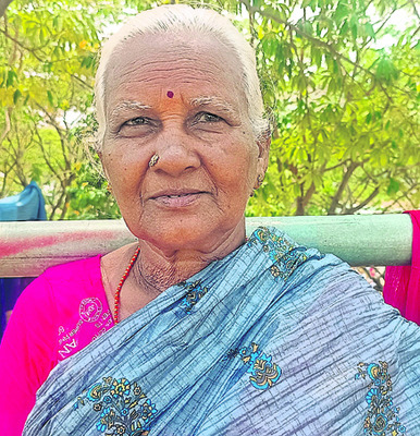 పోటెత్తిన భక్తులు.. వెంటాడిన అసౌకర్యాలు12