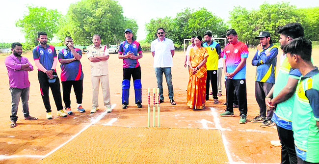 ఎఫ్‌వీఎఫ్‌ – బీపీఎల్‌ క్రికెట్‌ టోర్నీ ప్రారంభం 1