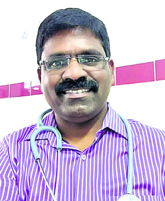 ‘అంగన్‌వాడీ’ చిన్నారులకు కంటి పరీక్షలు
1