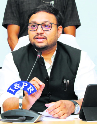 రాజీవ్‌ యువ వికాసానికి దరఖాస్తు చేసుకోండి
1