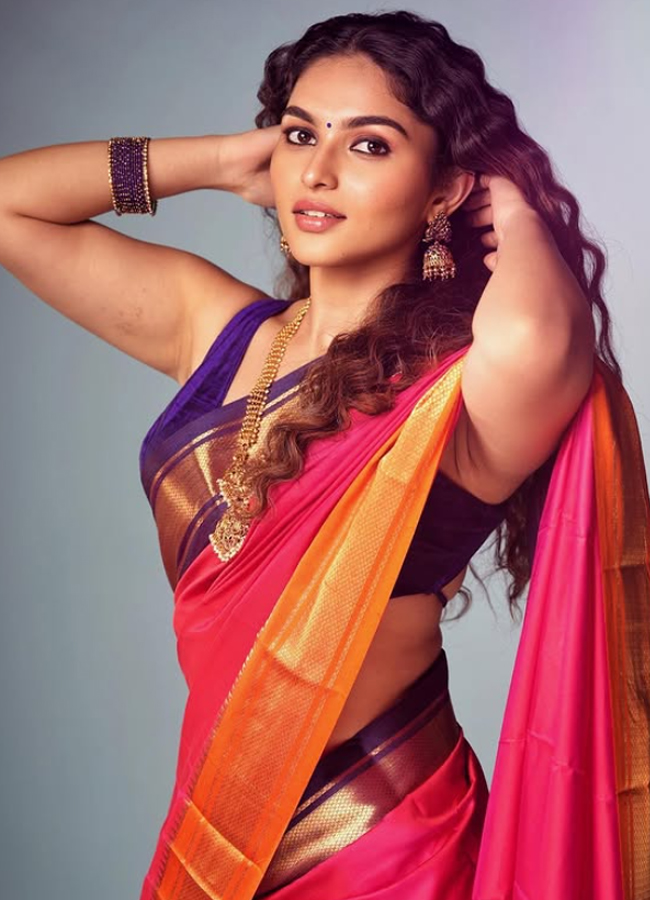 Kayadu Lohar Flawless Beauty Photos12