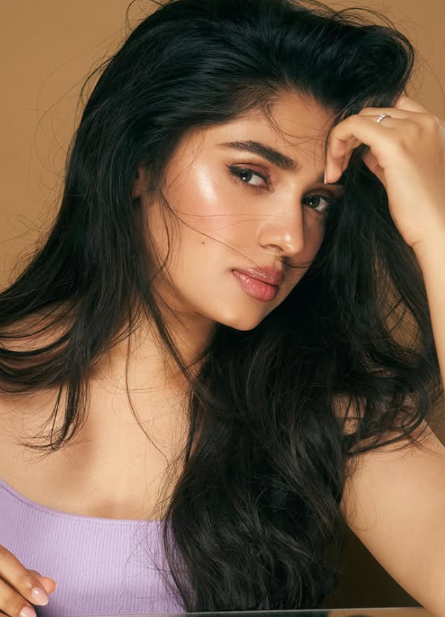 Krithi Shetty Stuns in Pretty OutFit Photos11