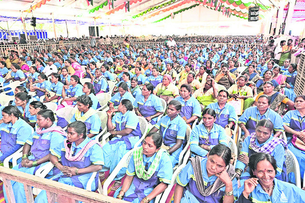 పౌర కార్మికుల సేవలు రెగ్యులర్‌ 1