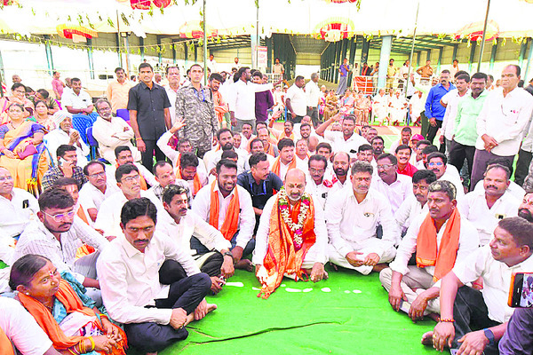 కనుల పండువగా రామయ్య పట్టాభిషేకం1