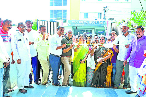బార్‌ అసోసియేషన్‌ ఏకగ్రీవం 
1