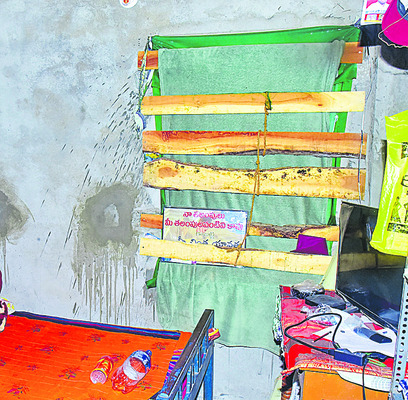 చెల్లింపులు అధికం.. సమస్యలు అనేకం4