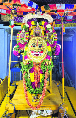 పాపిరెడ్డిపల్లికి  కొందరికే అనుమతి 1