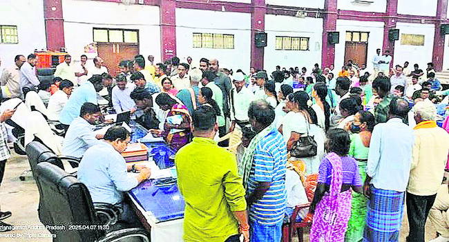 ప్రతి అర్జీకి పరిష్కారం చూపడమే ధ్యేయం1