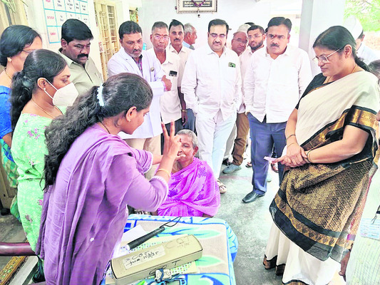 వేసవి శిబిరాల నిర్వహణకు దరఖాస్తుల ఆహ్వానం 
1