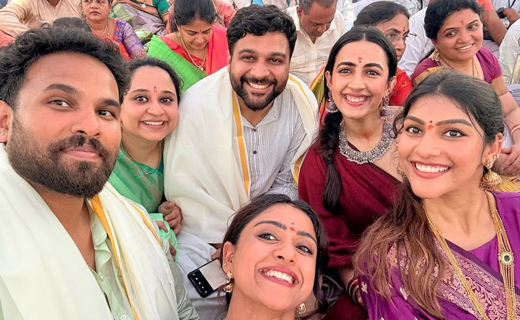 Niharika, Vithika And Bhargavi Ambati at Bhadrachalam Temple on Sri Rama Navami Photos8