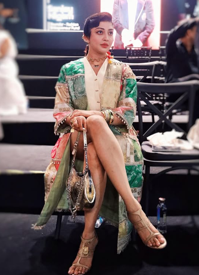 Pranita Subhash Charm In Her Latest Fashion Style Pics5