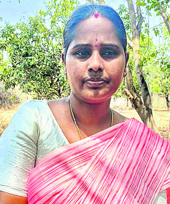 జీతం ఇమ్మంటే లంచం అడిగాడు1