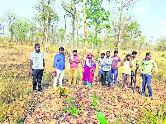 రైతులను ప్రభుత్వం  ఆదుకుంటుంది 
1