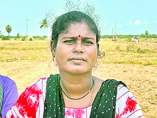 పేద కుటుంబంపై కక్ష సాధింపు 1