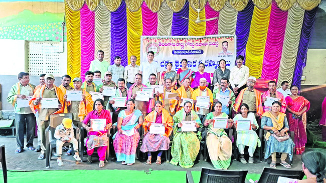 ఆర్టీసీ సిబ్బందికి ‘ప్రగతి చక్రం’ పురస్కారాలు 2