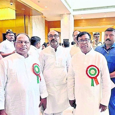 ఆనంద్‌ బజార్‌లో గాయపడిన పోటు కార్మికుడు 3