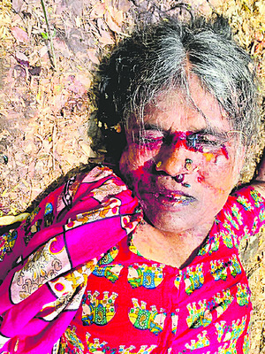 యనమలకుదురులో మహిళది హత్యే ! 1
