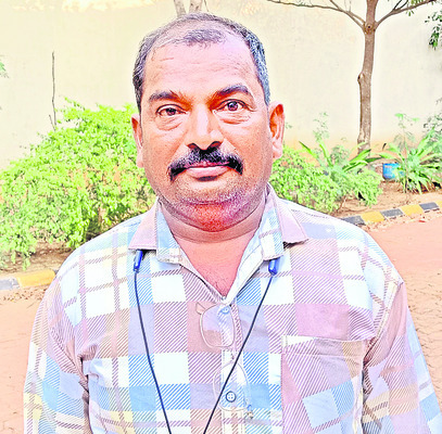 తవ్వేస్తూ.. తరలిస్తూ!4