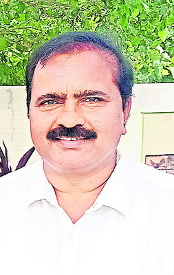 రెడ్‌బుక్‌ పాలనలో పచ్చనేతలకే పనిముట్లు 
3