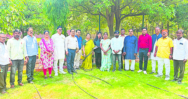 సుపరిపాలనలో  చీమల్‌దరి బెస్ట్‌ 
2