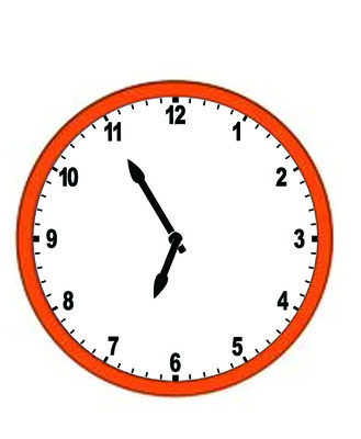 పలాస రైల్వేస్టేషన్‌ సమీపంలో రెండుగా విడిపోయిన ఫలక్‌నుమా5